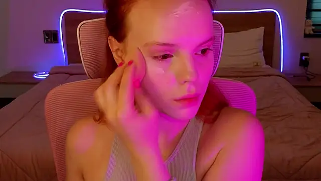 mollybossy online show from March 21, 2026, 12:04 am