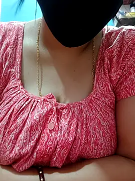 Snapshot of tulidas96778 chatting on April 16, 2026, 1:39 am tulidas96778 online show from April 16, 2026, 1:39 am