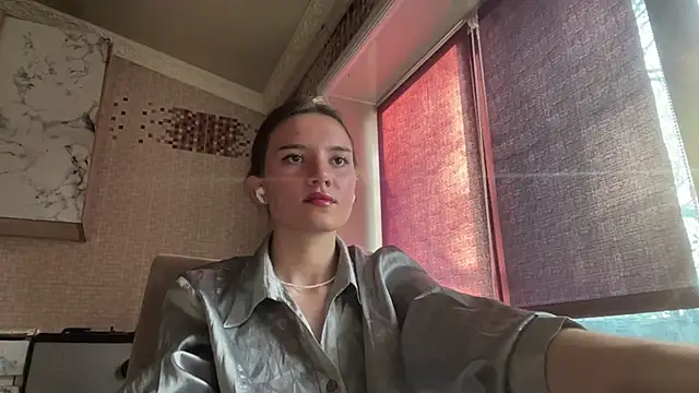 Snapshot of Lili_Kilian chatting on March 27, 2026, 12:16 pm Lili Kilian online show from March 27, 2026, 12:16 pm