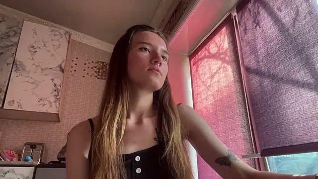 Snapshot of Lili_Kilian chatting on April 29, 2026, 12:09 pm Lili Kilian online show from April 29, 2026, 12:09 pm