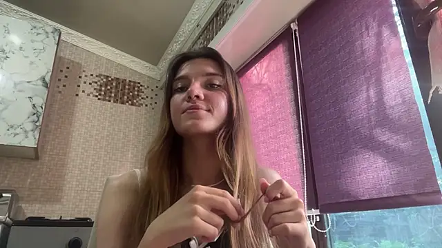 Snapshot of Lili_Kilian chatting on May 8, 2026, 12:21 pm Lili Kilian online show from May 8, 2026, 12:21 pm