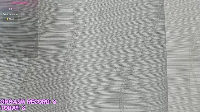 RileyNymph online show from June 21, 2026, 4:37 am