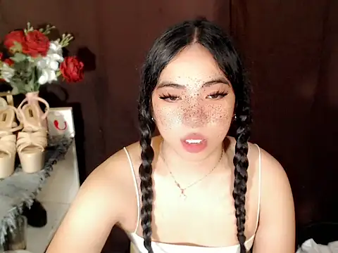 Snapshot of xLinda_Walkerx chatting on June 7, 2026, 5:33 am xLinda Walkerx online show from June 7, 2026, 5:33 am