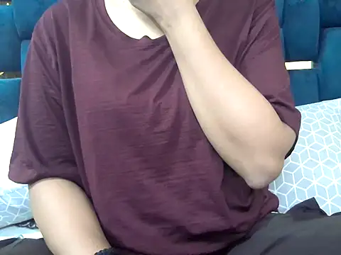 Snapshot of Aradya_ chatting on April 15, 2026, 7:58 pm Aradya online show from April 15, 2026, 7:58 pm