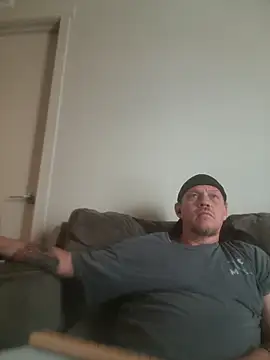 yourMasterisBored online show from April 6, 2026, 4:52 pm