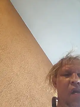 yourMasterisBored online show from April 28, 2026, 1:04 am