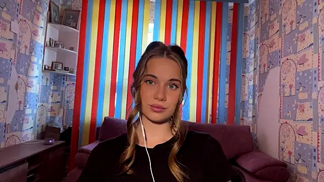 Snapshot of Miss_Blessnyth chatting on August 3, 2026, 6:12 am Miss Blessnyth online show from August 3, 2026, 6:12 am
