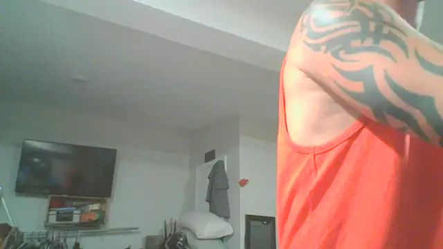 Snapshot of CaptCraker chatting on May 16, 2026, 5:15 am CaptCraker online show from May 16, 2026, 5:15 am