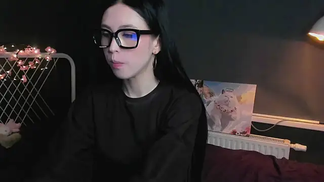 lizaa breeze online show from April 18, 2026, 5:28 pm