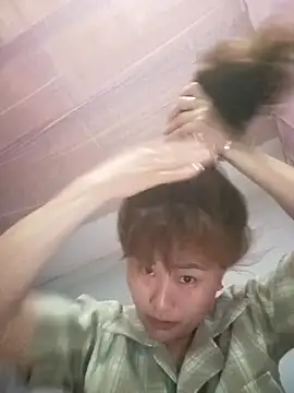 Lucxy-ki6 online show from April 17, 2026, 1:08 am