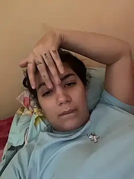 Snapshot of Hopeluna chatting on July 23, 2026, 5:33 pm Hopeluna online show from July 23, 2026, 5:33 pm