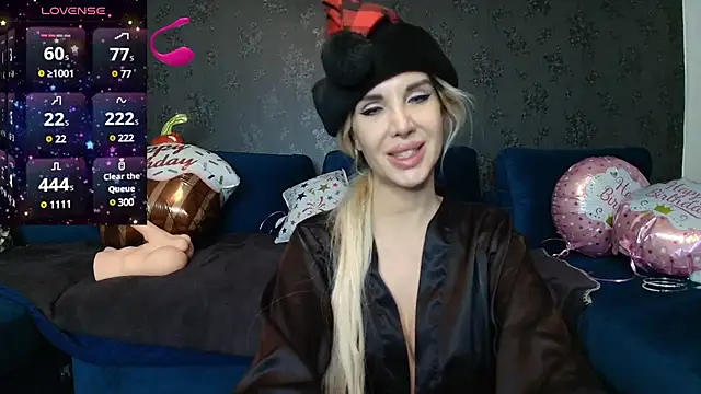 Snapshot of SexyQueenNina chatting on December 25, 2024, 11:42 pm SexyQueenNina online show from December 25, 2024, 11:42 pm