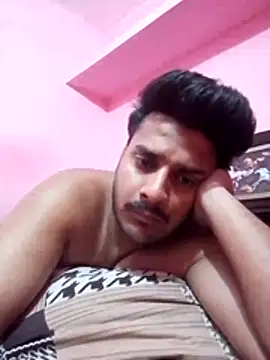 Snapshot of Decentlover67 chatting on July 2, 2026, 4:24 pm Decentlover67 online show from July 2, 2026, 4:24 pm