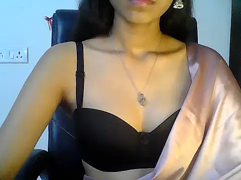 Hot Deepansi02 online show from July 10, 2026, 3:03 pm