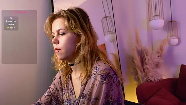 ElizabethVane online show from April 23, 2026, 5:41 am