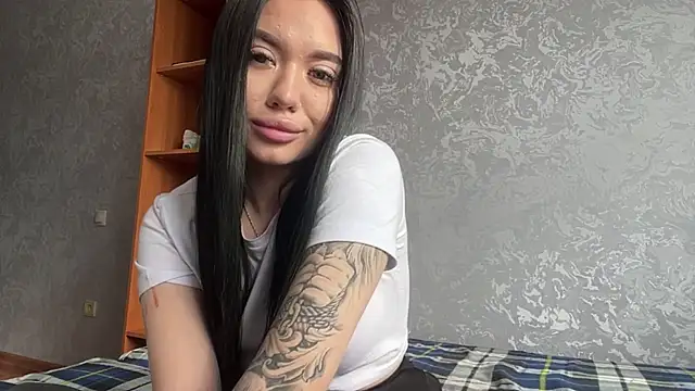 Sofi Funny online show from April 21, 2026, 2:04 am