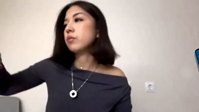 Snapshot of ValentCore chatting on March 14, 2026, 6:57 pm ValentCore online show from March 14, 2026, 6:57 pm