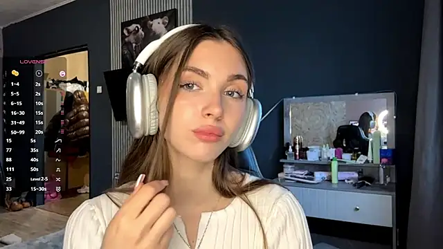 Veluxe online show from March 28, 2026, 3:11 pm