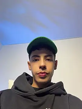 SebastianReed  online show from June 20, 2026, 4:04 am