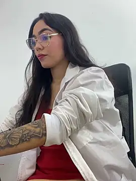 daniela-sexy online show from April 8, 2026, 1:55 pm