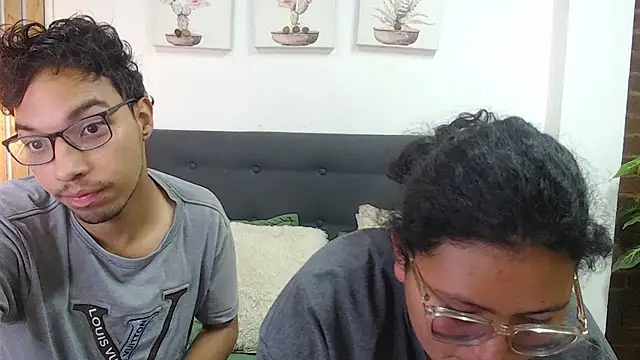 Snapshot of naughtycouplex_ chatting on April 2, 2026, 1:47 am naughtycouplex online show from April 2, 2026, 1:47 am
