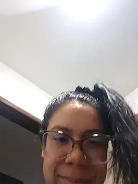 Snapshot of Aila_Phone chatting on May 5, 2026, 4:20 am Aila Phone online show from May 5, 2026, 4:20 am