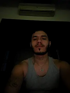 Snapshot of Thewildaliii0 chatting on May 29, 2026, 4:43 am Thewildaliii0 online show from May 29, 2026, 4:43 am