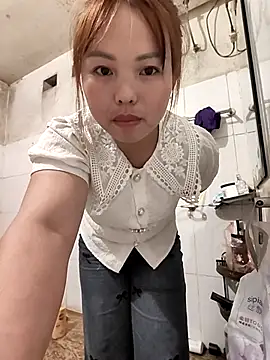 Mina xYx online show from March 21, 2026, 1:58 pm