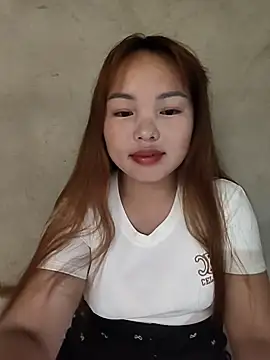 Snapshot of Mina_xYx chatting on May 12, 2026, 4:37 pm Mina xYx online show from May 12, 2026, 4:37 pm