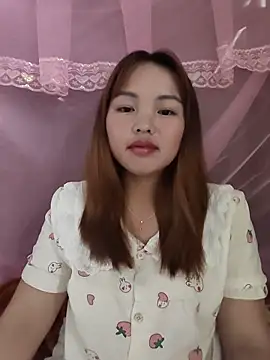 Snapshot of Mina_xYx chatting on June 12, 2026, 4:55 am Mina xYx online show from June 12, 2026, 4:55 am
