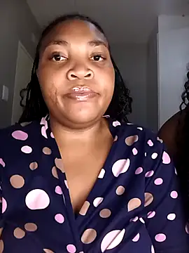 BeverlyQueen15 online show from April 9, 2026, 9:09 pm