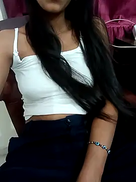 Snapshot of aushi_rajput chatting on April 18, 2026, 7:07 pm aushi rajput online show from April 18, 2026, 7:07 pm