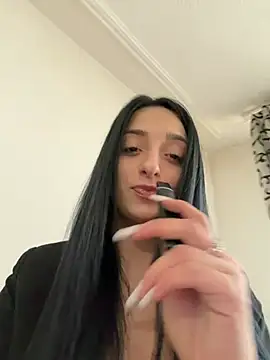 Snapshot of BiancaCharm chatting on April 18, 2026, 3:16 pm BiancaCharm online show from April 18, 2026, 3:16 pm