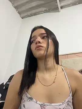 lina seduce online show from August 6, 2026, 1:40 am