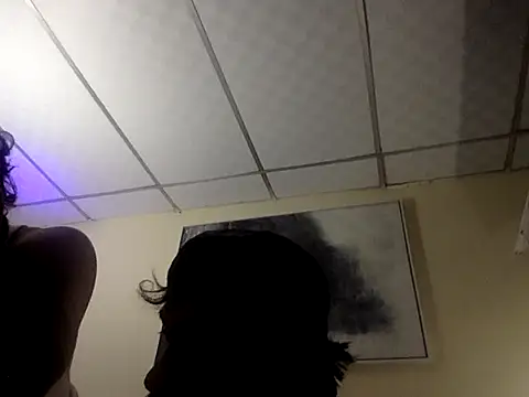 LatinBigClouds22cm online show from March 15, 2026, 11:22 pm