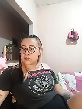 lua-bfly online show from April 21, 2026, 8:44 pm