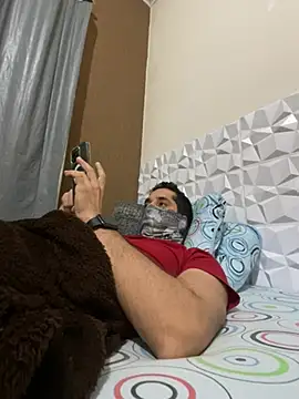 Snapshot of Gustavo_silva124 chatting on July 8, 2026, 7:40 pm Gustavo silva124 online show from July 8, 2026, 7:40 pm