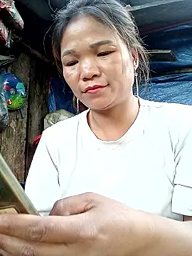 maymay121 online show from May 14, 2026, 11:17 am