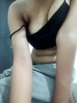 Candyy crushh online show from April 27, 2026, 1:09 pm