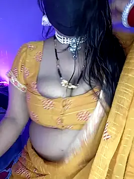 Snapshot of Miss_roohi chatting on June 15, 2026, 4:58 am Miss roohi online show from June 15, 2026, 4:58 am