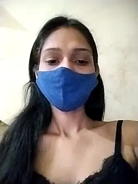 Snapshot of Sonam_y chatting on April 13, 2026, 5:02 am Sonam y online show from April 13, 2026, 5:02 am