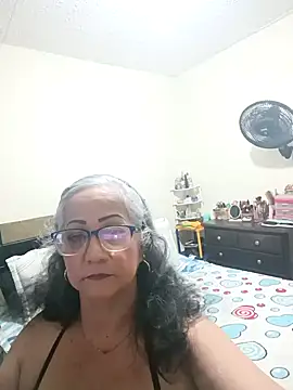 Snapshot of SamaraMichella chatting on March 19, 2026, 12:58 am SamaraMichella online show from March 19, 2026, 12:58 am