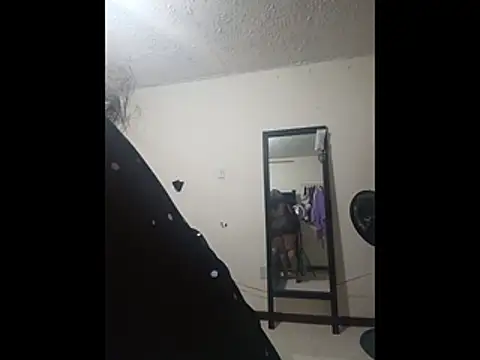 Snapshot of SamaraMichella chatting on March 24, 2026, 1:54 am SamaraMichella online show from March 24, 2026, 1:54 am