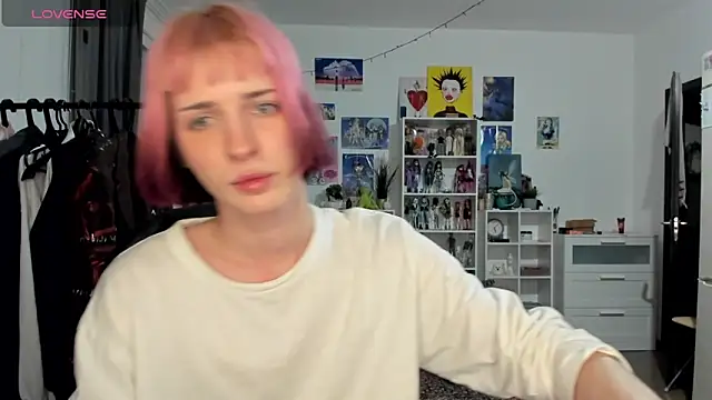 Snapshot of sweet_peach___ chatting on April 17, 2026, 9:51 pm sweet peach online show from April 17, 2026, 9:51 pm