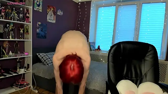 Snapshot of sweet_peach___ chatting on May 11, 2026, 6:27 pm sweet peach online show from May 11, 2026, 6:27 pm