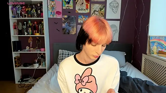 Snapshot of sweet_peach___ chatting on May 18, 2026, 3:18 pm sweet peach online show from May 18, 2026, 3:18 pm