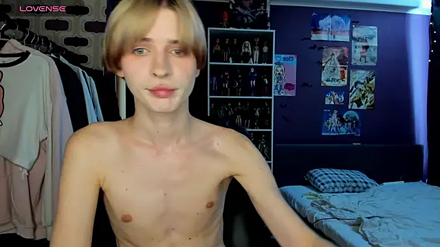 Snapshot of sweet_peach___ chatting on July 12, 2026, 2:52 pm sweet peach online show from July 12, 2026, 2:52 pm