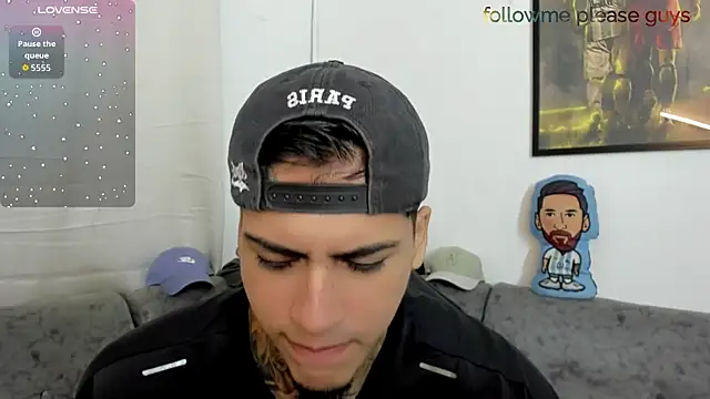 sweetlatinoboy online show from June 6, 2026, 11:59 am