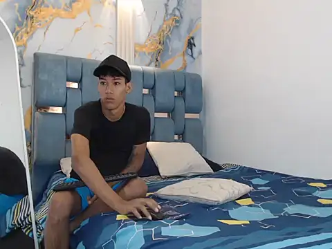 SEXY BIG COCK online show from March 26, 2026, 1:17 pm