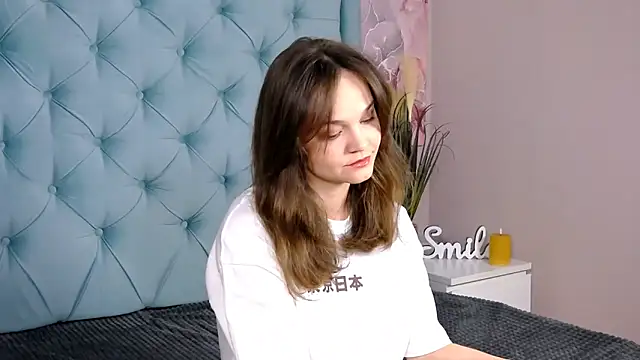 Snapshot of IowaSin chatting on March 23, 2026, 1:04 pm IowaSin online show from March 23, 2026, 1:04 pm